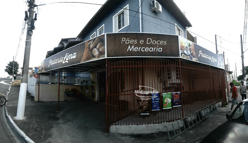Placa em lona