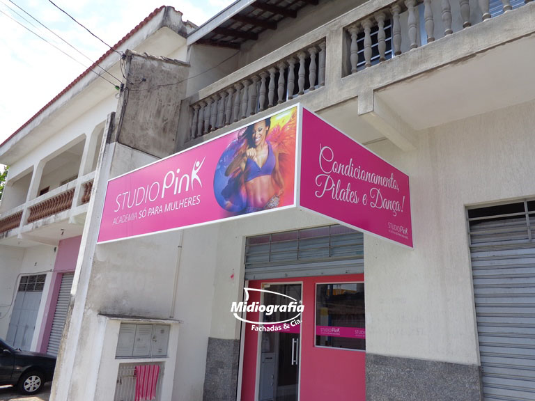 Placa em lona