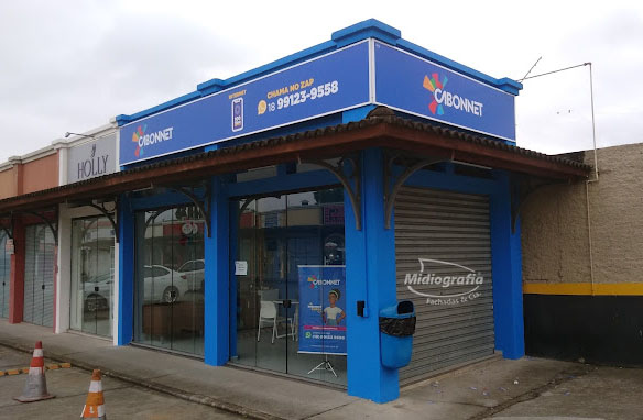 Fachada em Lona